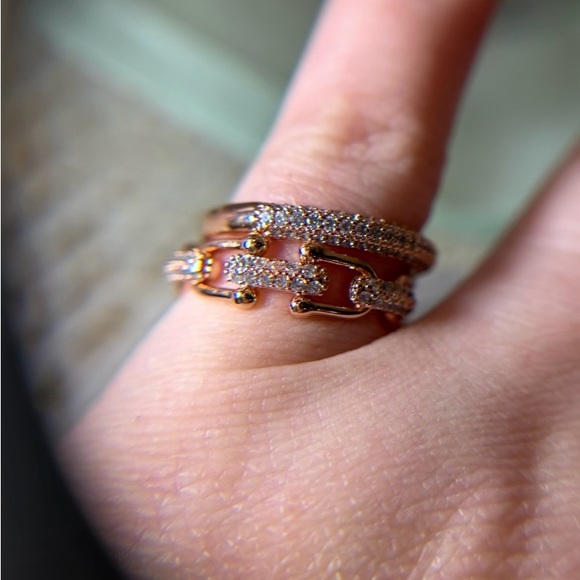 🐾 With Confidence 🐾 - Picture 7 of 9